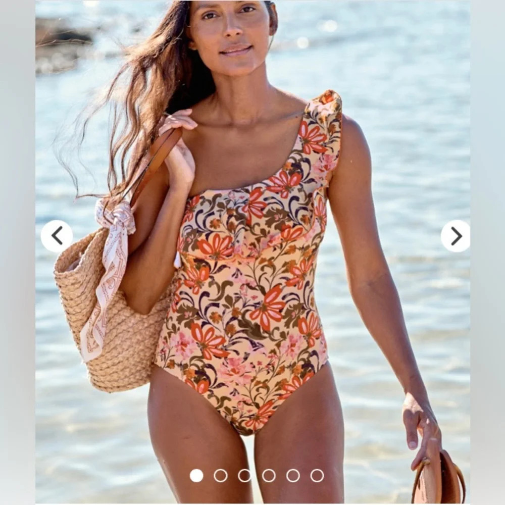 Soleil Asymmetrical One-Piece Swimsuit size 8 large 1 shoulder ruffle floral tan